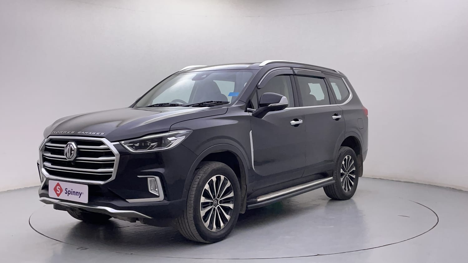 New MG Motors Gloster exterior LEFT FRONT CORNER VIEW