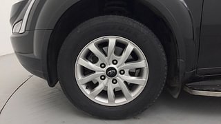 Used 2019 Mahindra XUV500 [2017-2021] W9 AT Diesel Automatic tyres LEFT FRONT TYRE RIM VIEW