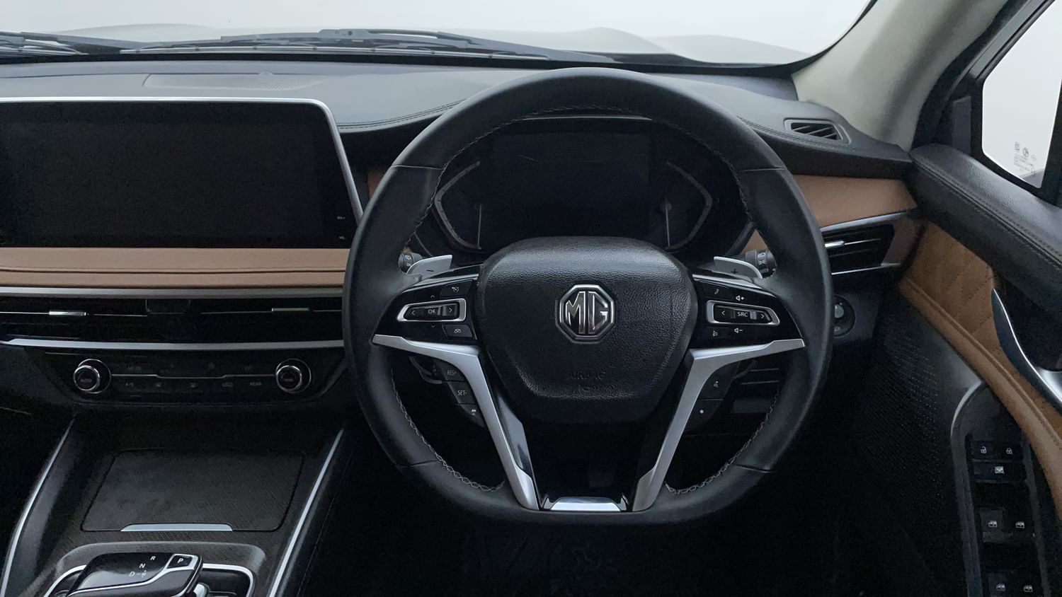 New MG Motors Gloster interior STEERING VIEW