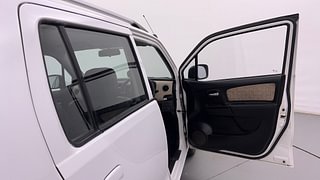 Used 2018 Maruti Suzuki Wagon R 1.0 [2010-2019] VXi Petrol Manual interior RIGHT FRONT DOOR OPEN VIEW