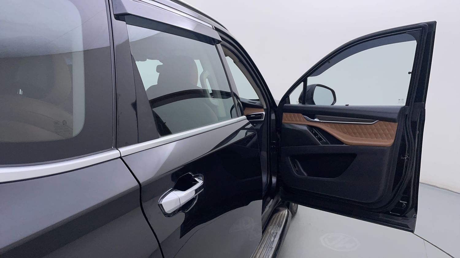 New MG Motors Gloster interior RIGHT FRONT DOOR OPEN VIEW