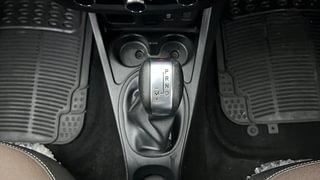 Used 2020 Renault Duster [2020-2022] RXS Turbo CVT Petrol Petrol Automatic interior GEAR  KNOB VIEW