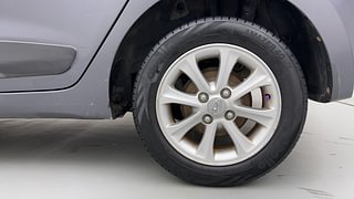 Used 2015 Hyundai Grand i10 Asta AT 1.2 Kappa VTVT Petrol Automatic tyres LEFT REAR TYRE RIM VIEW