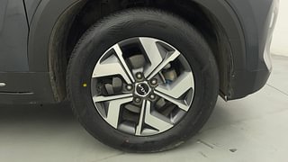 Used 2021 Kia Sonet HTX 1.5 Diesel Manual tyres RIGHT FRONT TYRE RIM VIEW