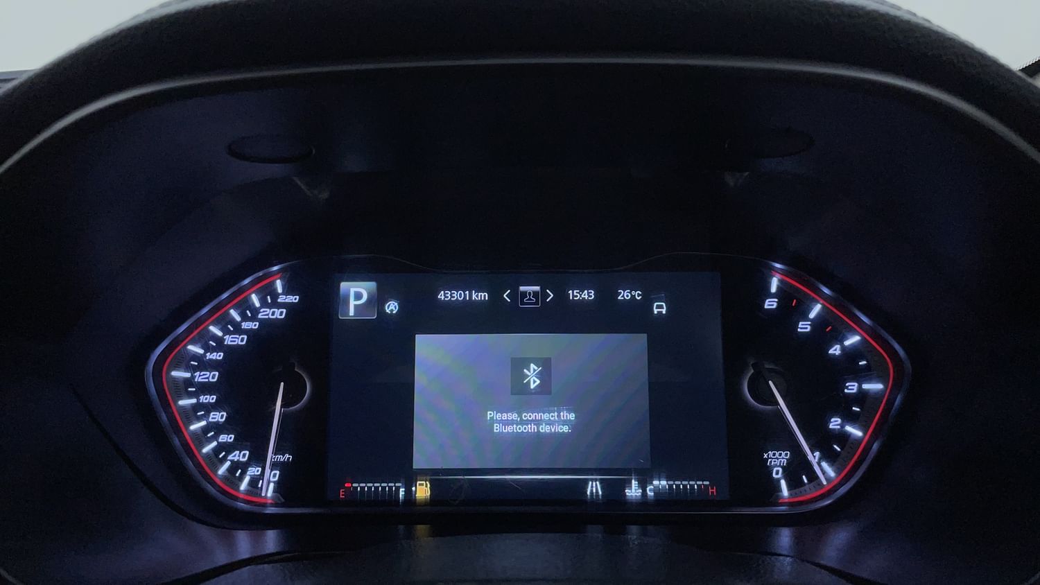 New MG Motors Gloster interior CLUSTERMETER VIEW