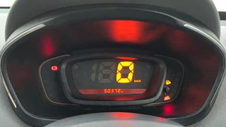 Used 2016 Renault Kwid [2015-2019] RXT Petrol Manual interior CLUSTERMETER VIEW