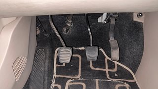 Used 2016 Mahindra XUV500 [2015-2018] W6 Diesel Manual interior PEDALS VIEW