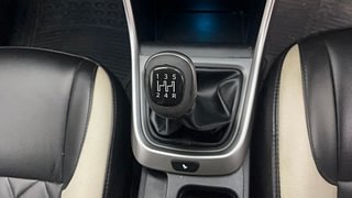 Used 2020 Tata Altroz XZ 1.2 Petrol Manual interior GEAR  KNOB VIEW