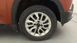 Used 2016 Mahindra KUV100 [2015-2017] K8 6 STR Petrol Manual tyres RIGHT FRONT TYRE RIM VIEW