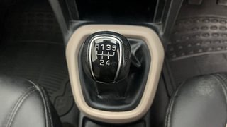 Used 2018 Hyundai Xcent [2017-2019] SX Diesel Diesel Manual interior GEAR  KNOB VIEW