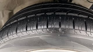 Used 2015 Maruti Suzuki Swift [2011-2017] ZXi Petrol Manual tyres RIGHT FRONT TYRE TREAD VIEW