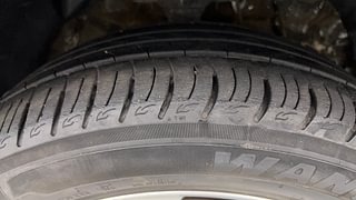 Used 2021 Mahindra XUV 300 W8 Diesel Diesel Manual tyres RIGHT FRONT TYRE TREAD VIEW