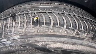 Used 2019 Datsun GO [2019-2022] T (O) Petrol Manual tyres RIGHT FRONT TYRE TREAD VIEW