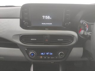 Used 2020 Hyundai Grand i10 Nios Sportz AMT 1.2 Kappa VTVT Petrol Automatic interior MUSIC SYSTEM & AC CONTROL VIEW