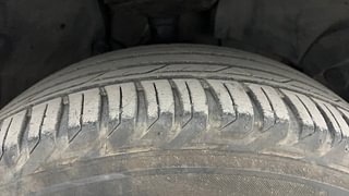 Used 2015 Nissan Terrano [2013-2017] XL D Plus Diesel Manual tyres RIGHT FRONT TYRE TREAD VIEW