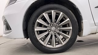 Used 2020 Maruti Suzuki Ciaz Alpha AT Petrol Petrol Automatic tyres LEFT FRONT TYRE RIM VIEW