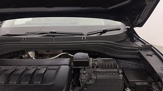 Used 2022 Mahindra XUV700 AX 7 Diesel AT AWD Luxury Pack 7 Diesel Automatic engine ENGINE LEFT SIDE HINGE & APRON VIEW