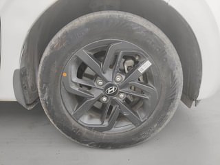 Used 2020 Hyundai Grand i10 Nios Sportz AMT 1.2 Kappa VTVT Petrol Automatic tyres RIGHT FRONT TYRE RIM VIEW