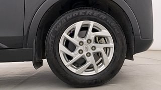 Used 2022 Mahindra XUV 300 W8 Petrol Petrol Manual tyres RIGHT FRONT TYRE RIM VIEW