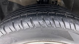Used 2013 Honda Amaze [2013-2016] 1.2 VX i-VTEC Petrol Manual tyres LEFT FRONT TYRE TREAD VIEW