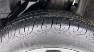 Used 2013 Honda Amaze [2013-2016] 1.2 VX i-VTEC Petrol Manual tyres LEFT REAR TYRE TREAD VIEW