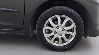 Used 2015 Honda Amaze [2013-2016] 1.2 VX AT i-VTEC Petrol Automatic tyres RIGHT FRONT TYRE RIM VIEW