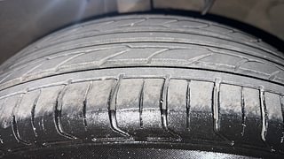 Used 2014 Hyundai i20 [2012-2014] Asta 1.4 CRDI Diesel Manual tyres RIGHT FRONT TYRE TREAD VIEW