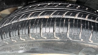 Used 2016 Renault Kwid [2015-2019] RXT Petrol Manual tyres LEFT REAR TYRE TREAD VIEW