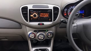 Used 2014 hyundai i10 Sportz 1.1 Petrol Petrol Manual interior MUSIC SYSTEM & AC CONTROL VIEW