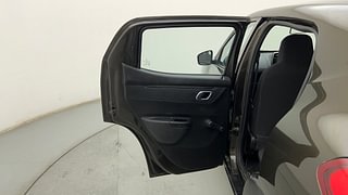 Used 2019 Renault Kwid [2015-2019] 1.0 RXT Opt Petrol Manual interior LEFT REAR DOOR OPEN VIEW