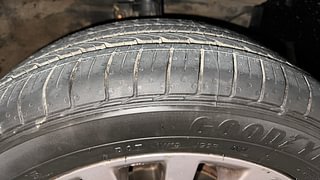 Used 2018 maruti-suzuki Ciaz Alpha Petrol Petrol Manual tyres RIGHT FRONT TYRE TREAD VIEW