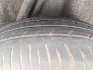 Used 2015 Honda City [2014-2017] SV Petrol Manual tyres LEFT REAR TYRE TREAD VIEW