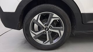 Used 2018 Hyundai Creta [2018-2020] 1.6 SX AT VTVT Petrol Automatic tyres RIGHT REAR TYRE RIM VIEW