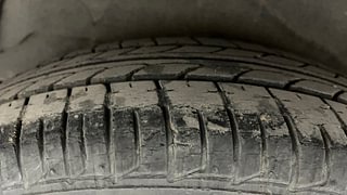 Used 2013 Hyundai i10 [2010-2016] Sportz 1.2 Petrol Petrol Manual tyres RIGHT REAR TYRE TREAD VIEW