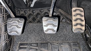 Used 2019 null Petrol Manual interior PEDALS VIEW