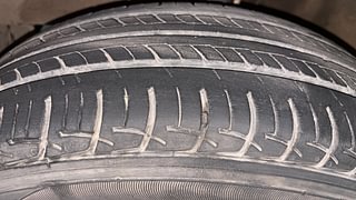 Used 2016 Maruti Suzuki Baleno [2015-2019] Delta Petrol Petrol Manual tyres LEFT FRONT TYRE TREAD VIEW