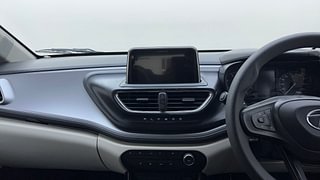 Used 2022 Tata Altroz XM Plus 1.2 Petrol Manual interior MUSIC SYSTEM & AC CONTROL VIEW
