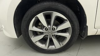 Used 2017 Hyundai Elite i20 [2014-2018] Asta 1.2 (O) Petrol Manual tyres LEFT FRONT TYRE RIM VIEW