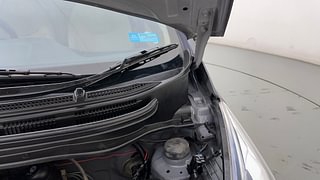 Used 2018 Hyundai Eon [2011-2018] Era + Petrol Manual engine ENGINE LEFT SIDE HINGE & APRON VIEW