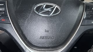 Used 2017 Hyundai Elite i20 [2014-2018] Asta 1.2 (O) Petrol Manual top_features Airbags