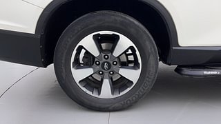 Used 2019 Mahindra Alturas G4 4WD AT Diesel Automatic tyres RIGHT REAR TYRE RIM VIEW