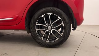 Used 2022 Maruti Suzuki Swift ZXI Plus AMT Dual Tone Petrol Automatic tyres LEFT REAR TYRE RIM VIEW