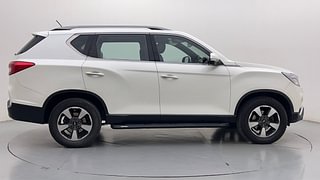 Used 2019 Mahindra Alturas G4 4WD AT Diesel Automatic exterior RIGHT SIDE VIEW