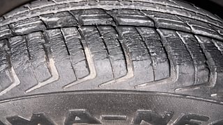 Used 2017 Datsun Redi-GO [2015-2019] T(O) 1.0 Petrol Manual tyres RIGHT FRONT TYRE TREAD VIEW