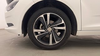 Used 2022 Tata Altroz XZ Plus 1.5 Diesel Manual tyres LEFT FRONT TYRE RIM VIEW