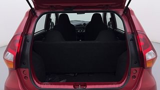 Used 2017 Datsun Redi-GO [2015-2019] T(O) 1.0 Petrol Manual interior DICKY INSIDE VIEW