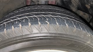 Used 2018 Land Rover Discovery Sport [2015-2020] S Diesel Automatic tyres RIGHT FRONT TYRE TREAD VIEW