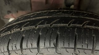 Used 2017 Renault Kwid [2015-2019] RXT Petrol Manual tyres LEFT FRONT TYRE TREAD VIEW