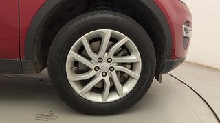 Used 2018 Land Rover Discovery Sport [2015-2020] S Diesel Automatic tyres RIGHT FRONT TYRE RIM VIEW