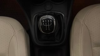 Used 2017 Skoda Rapid new [2016-2020] Style TDI Diesel Manual interior GEAR  KNOB VIEW